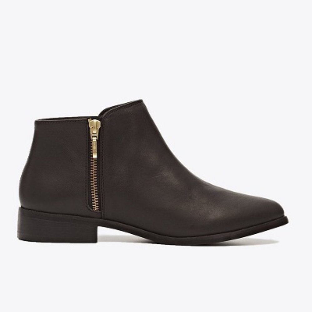 Nisolo Lana Ankle Boots 6 Black Leather Pointed Toe Side Zip Low Heel NEW